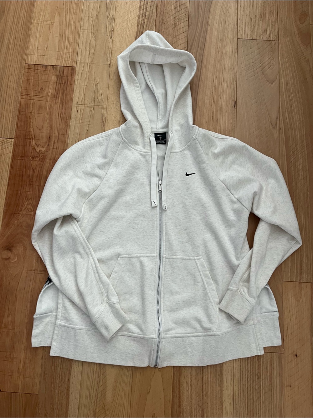 Nike White Pullover Hoodie with Subtle Swoosh Tag